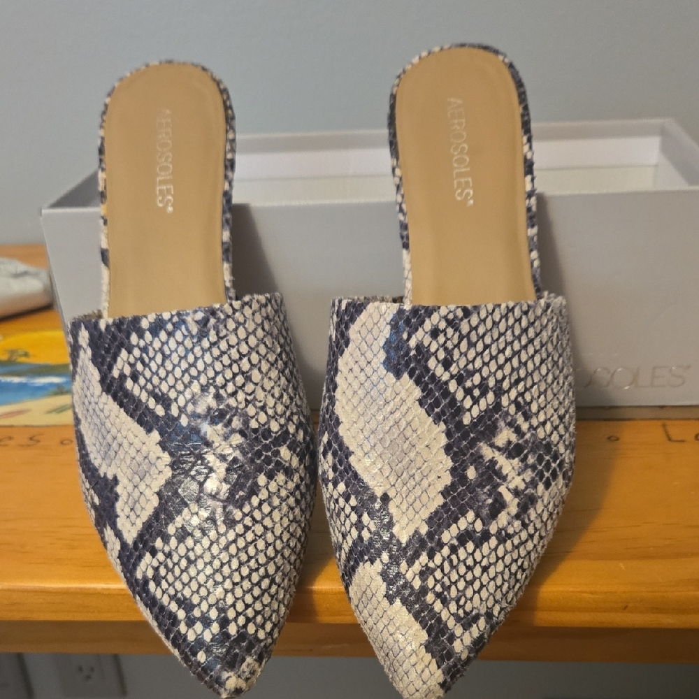AEROSOLES Women's Charcoal and Cream Snake Print Mules